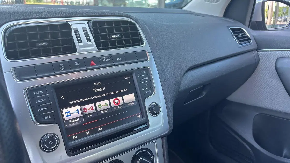 Volkswagen Polo usata a Padova (11)
