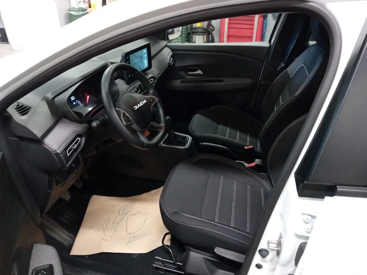 Dacia Sandero usata a Vicenza (12)