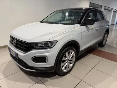 Volkswagen T-Roc 1.5 TSI ACT Advanced BlueMotion Technology del 2020 usata a Genova