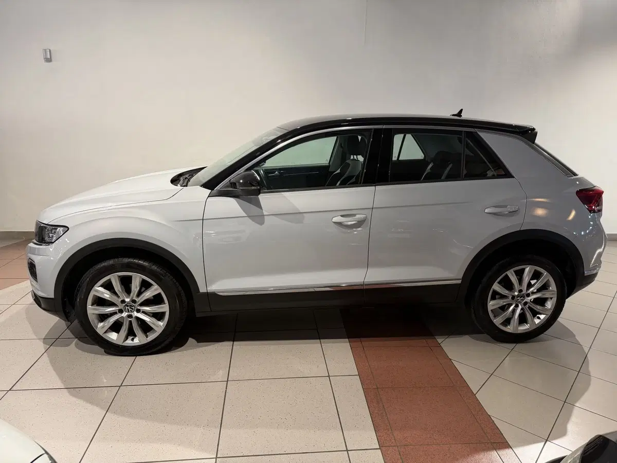 Volkswagen T-Roc usata a Genova (3)