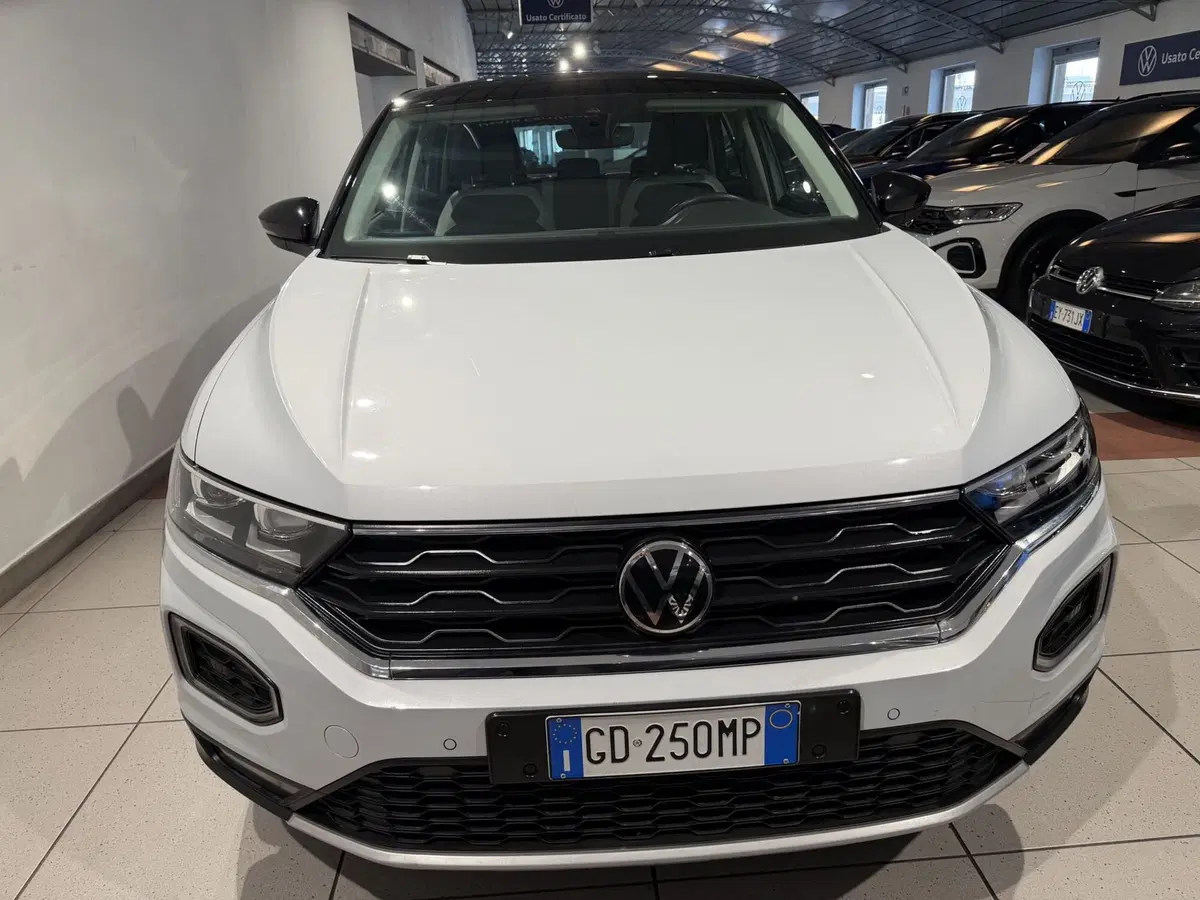 Volkswagen T-Roc usata a Genova (8)