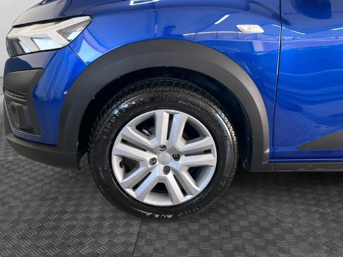 Dacia Sandero usata a Roma (9)
