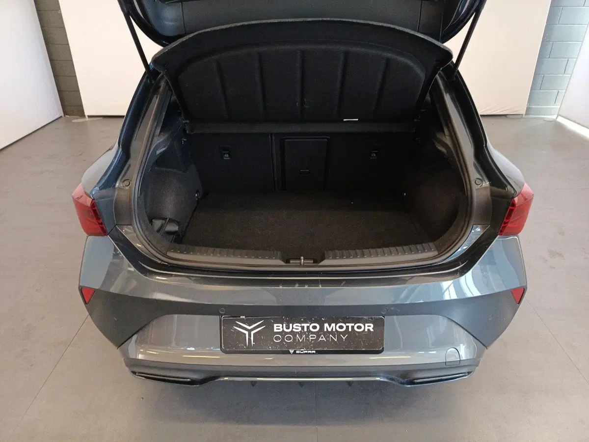 Cupra Leon usata a Varese (10)