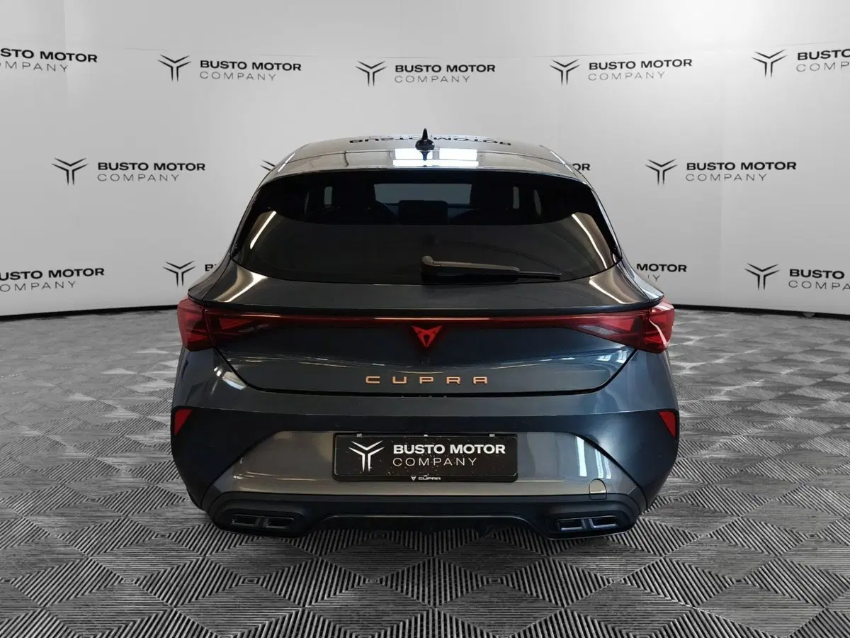 Cupra Leon usata a Varese (5)