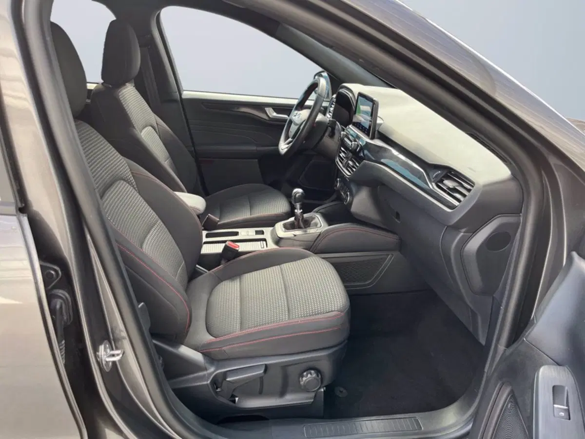 Ford Kuga usata a Milano (15)