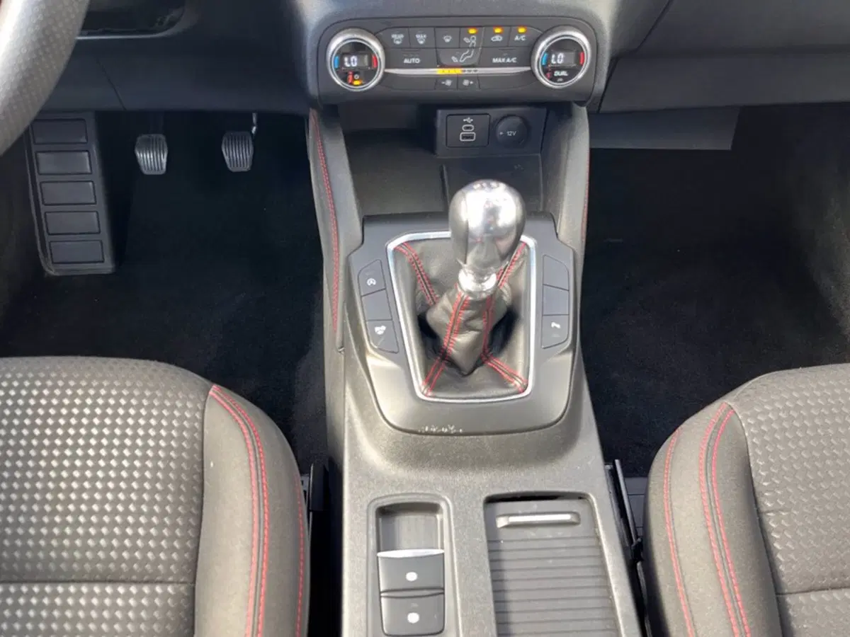 Ford Kuga usata a Milano (16)