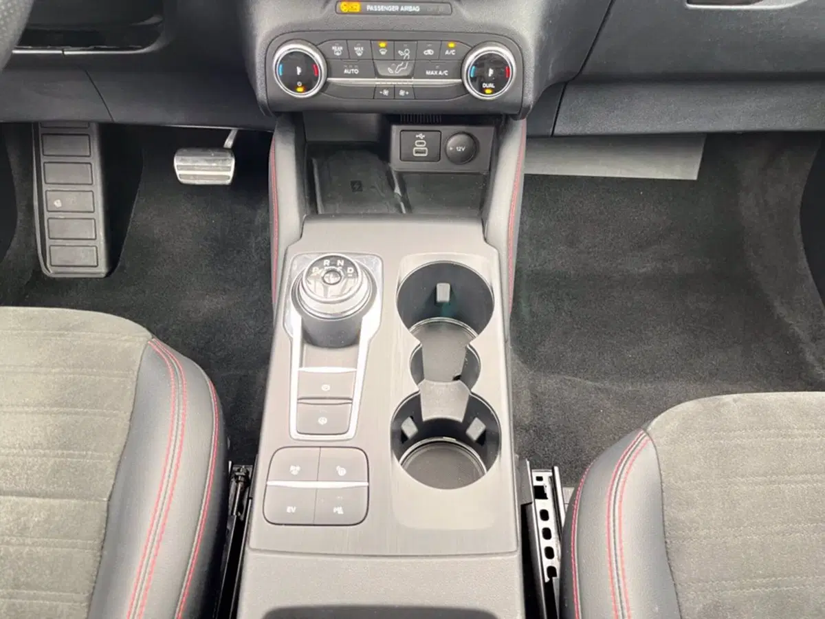 Ford Kuga usata a Milano (16)
