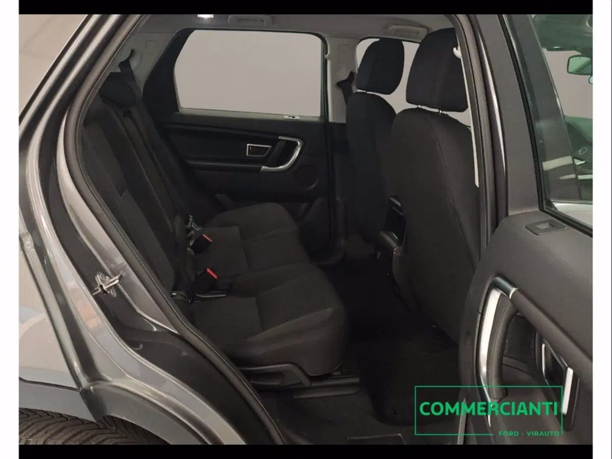 Land Rover Discovery Sport usata a Catania (13)
