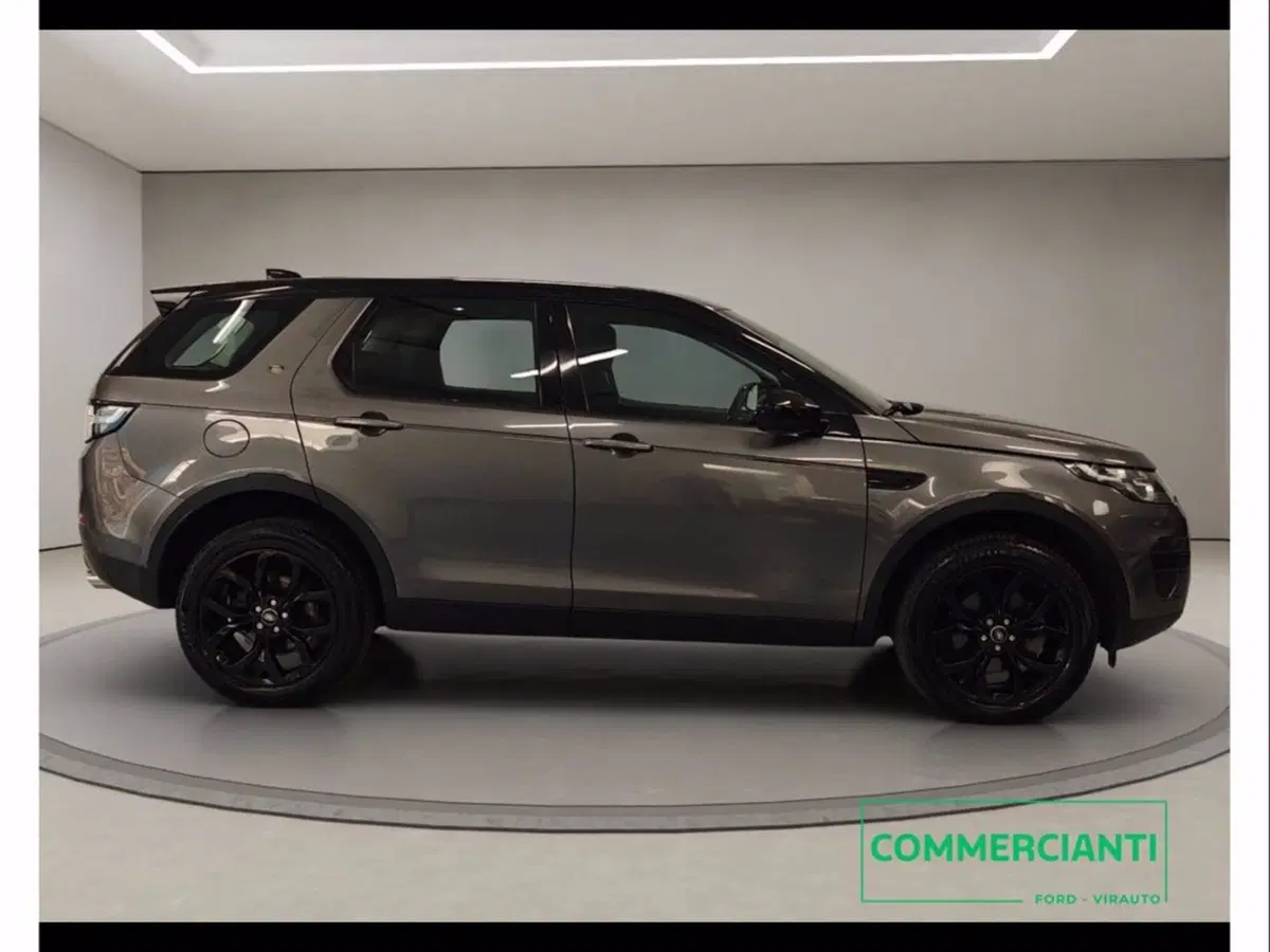 Land Rover Discovery Sport usata a Catania (7)