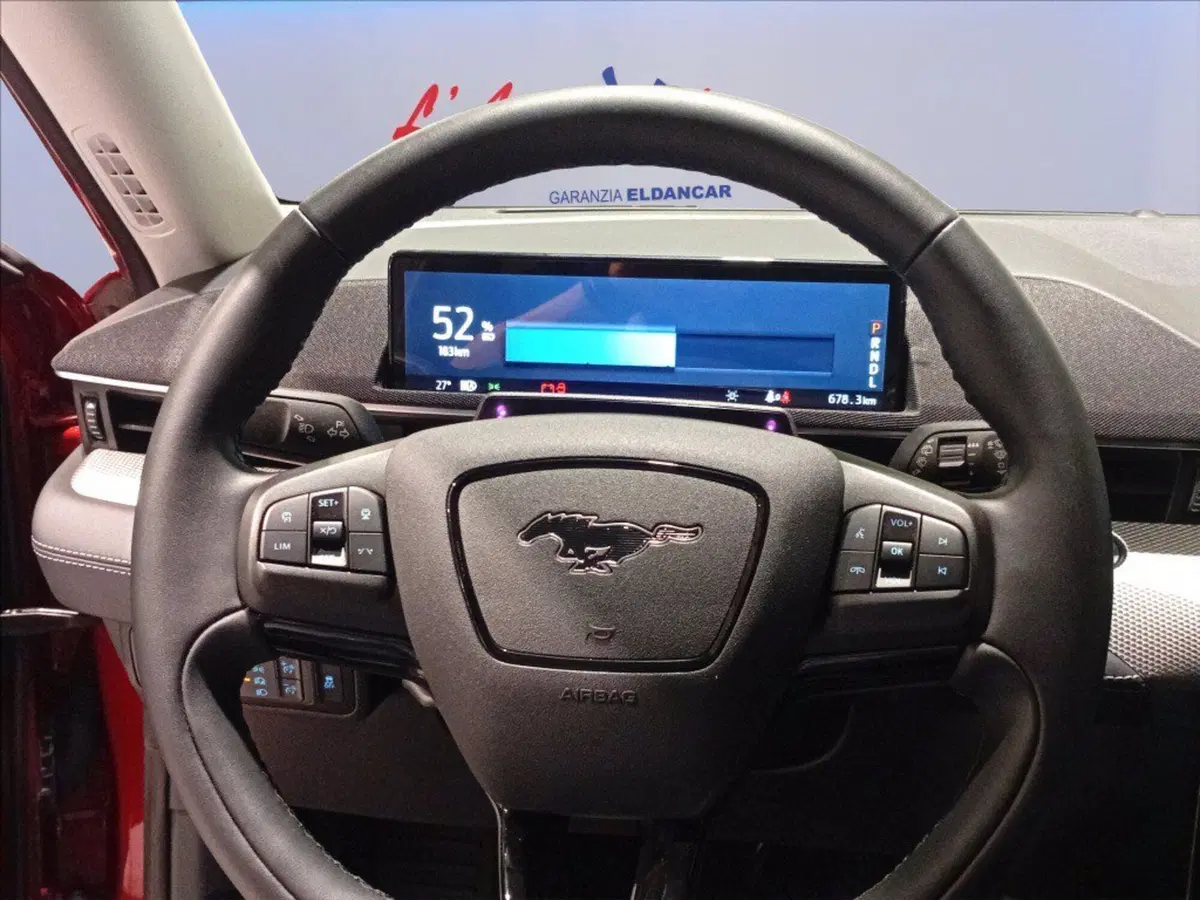 Ford Mustang Mach-E usata a Milano (13)