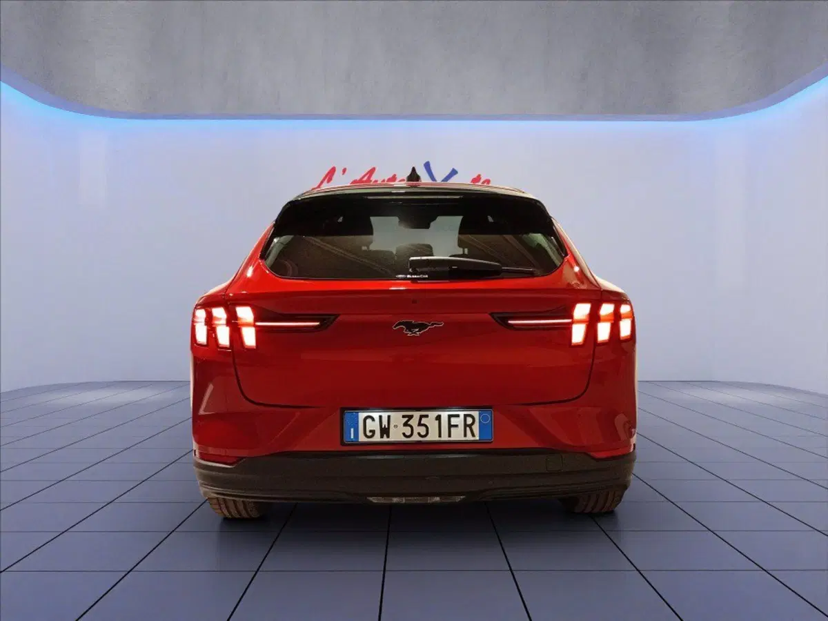 Ford Mustang Mach-E usata a Milano (6)