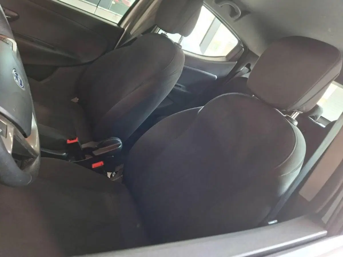 Lancia Ypsilon usata a Torino (11)