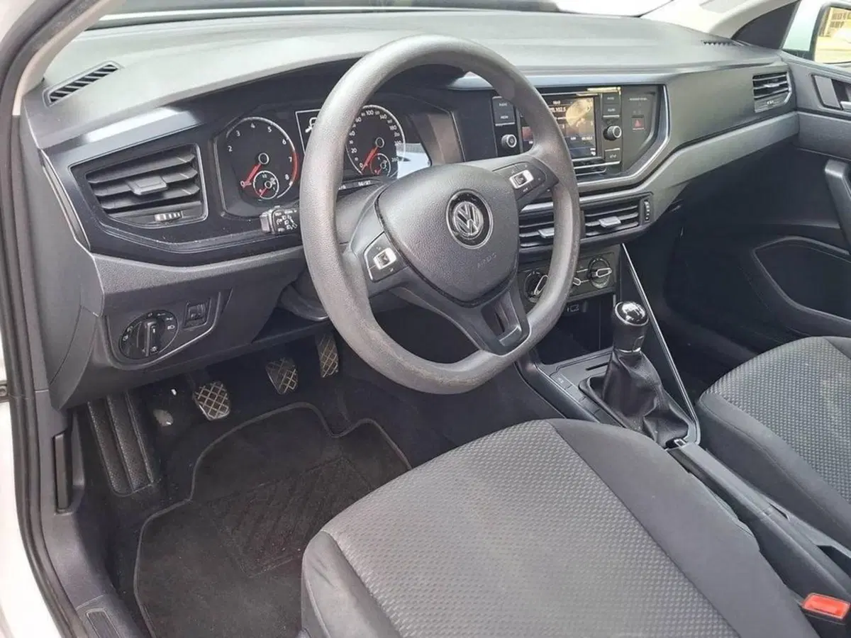 Volkswagen Polo usata a Torino (11)