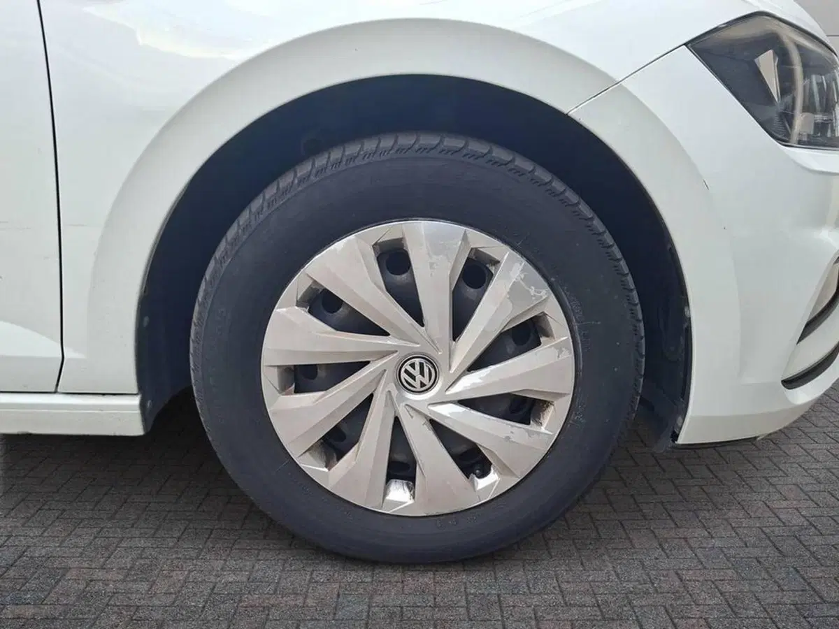 Volkswagen Polo usata a Torino (7)