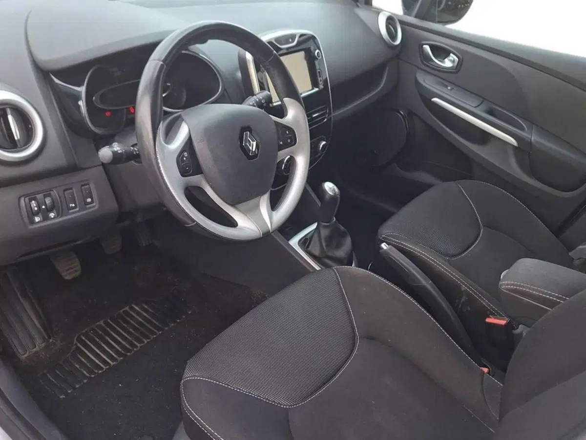Renault Clio Sporter usata a Torino (9)