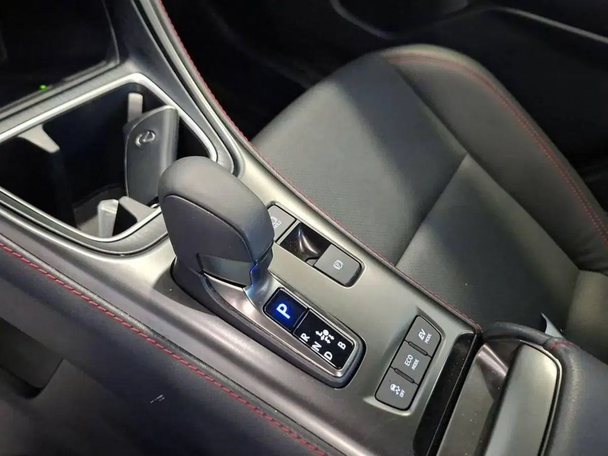 Lexus LBX usata a Torino (10)