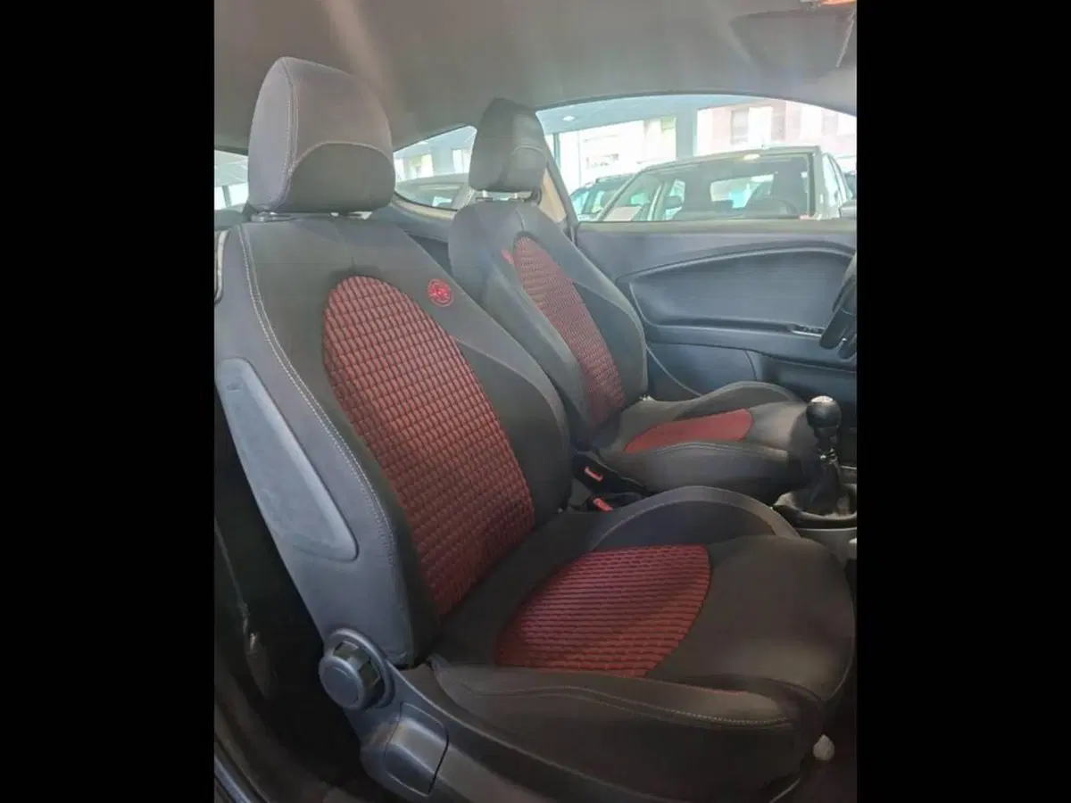 Alfa Romeo MiTo usata a Torino (11)
