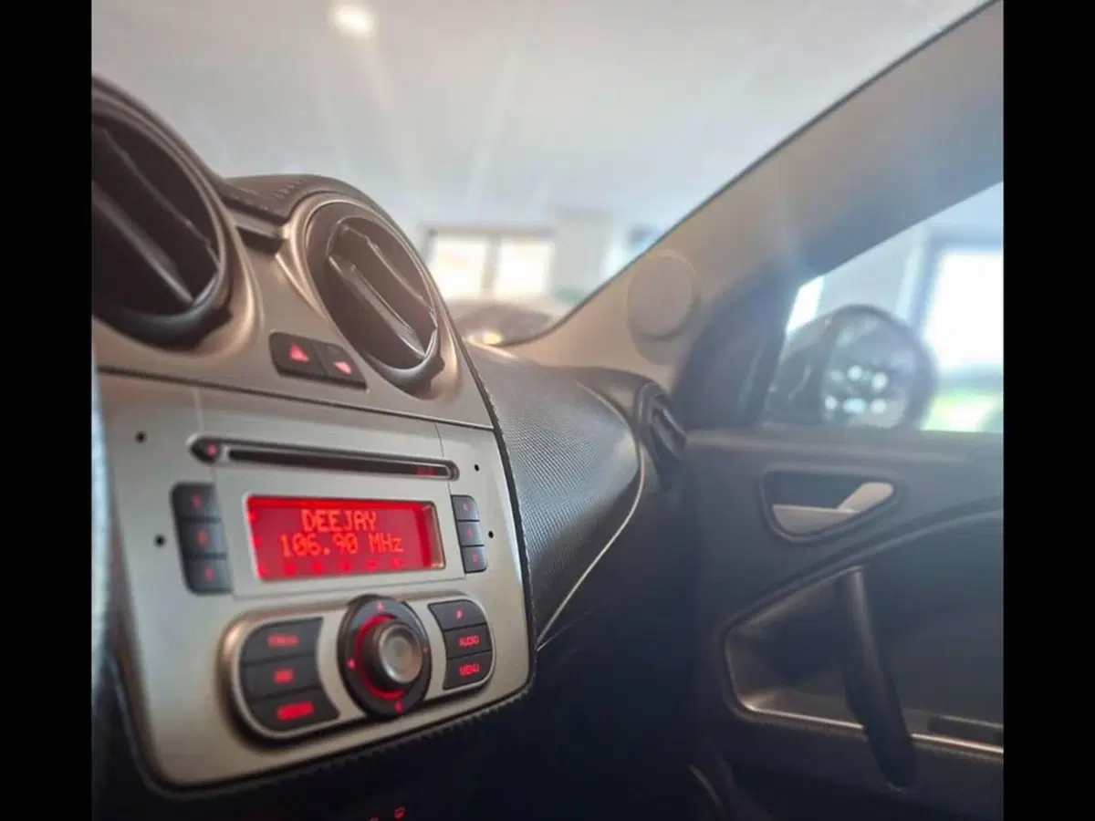 Alfa Romeo MiTo usata a Torino (7)