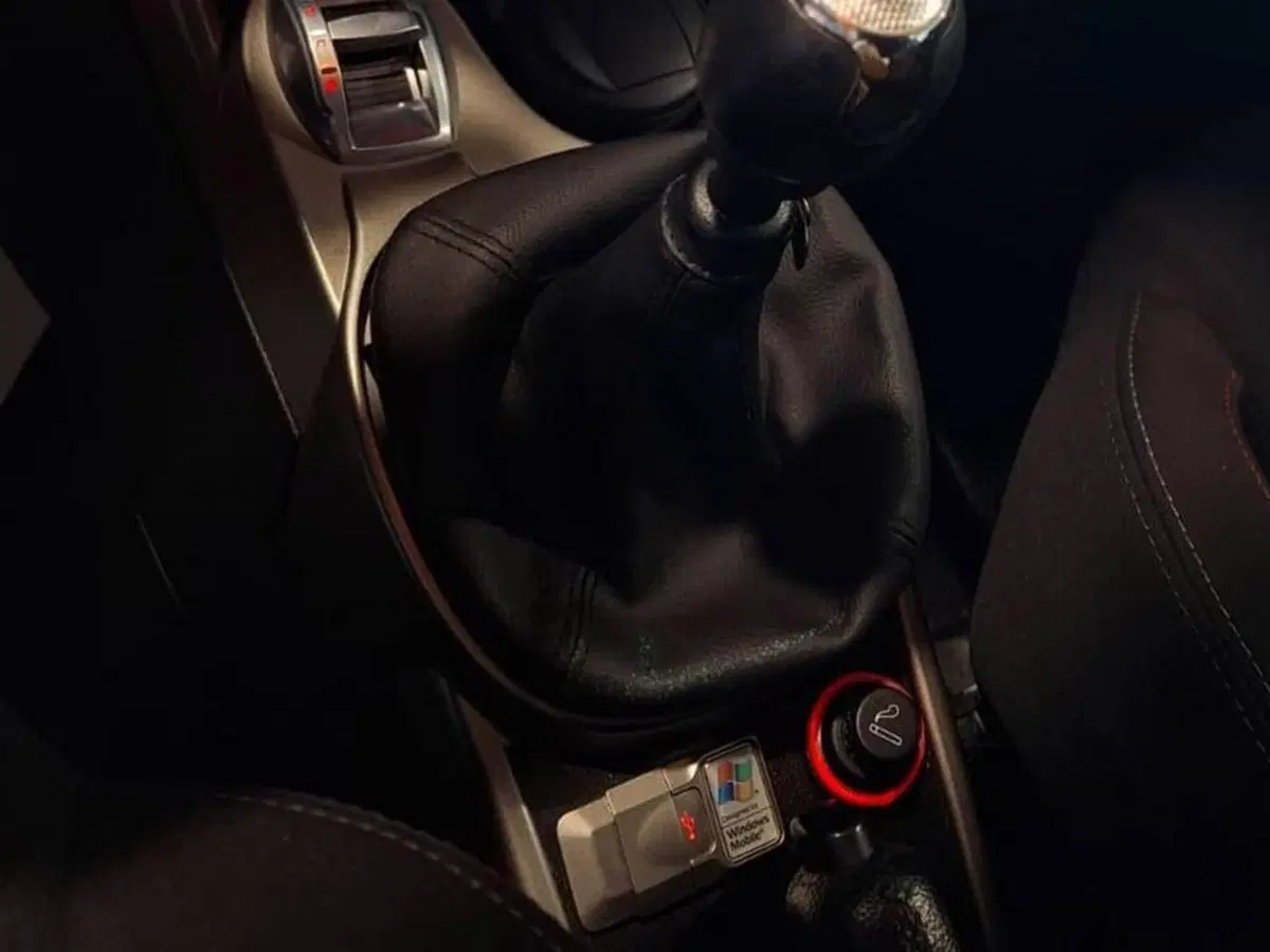 Alfa Romeo MiTo usata a Torino (8)