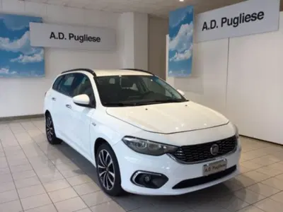 Fiat Tipo Station Wagon Tipo 1.6 Mjt S&amp;S DCT SW Lounge del 2017 usata a Caltanissetta