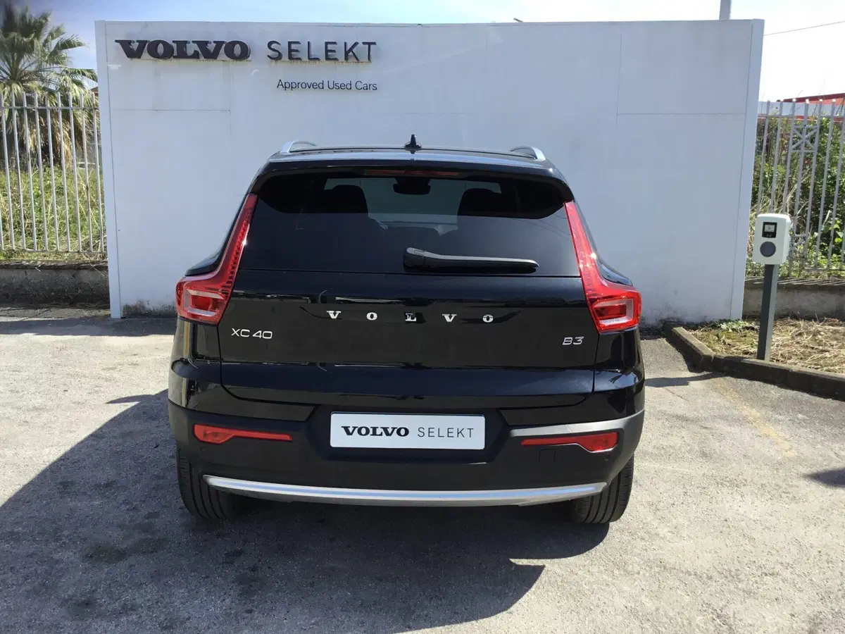 Volvo XC40 usata a Napoli (4)
