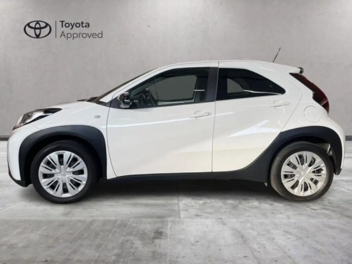 Toyota Aygo X usata a Vercelli (3)