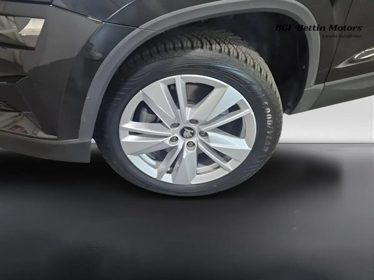 Skoda Karoq usata a Padova (9)