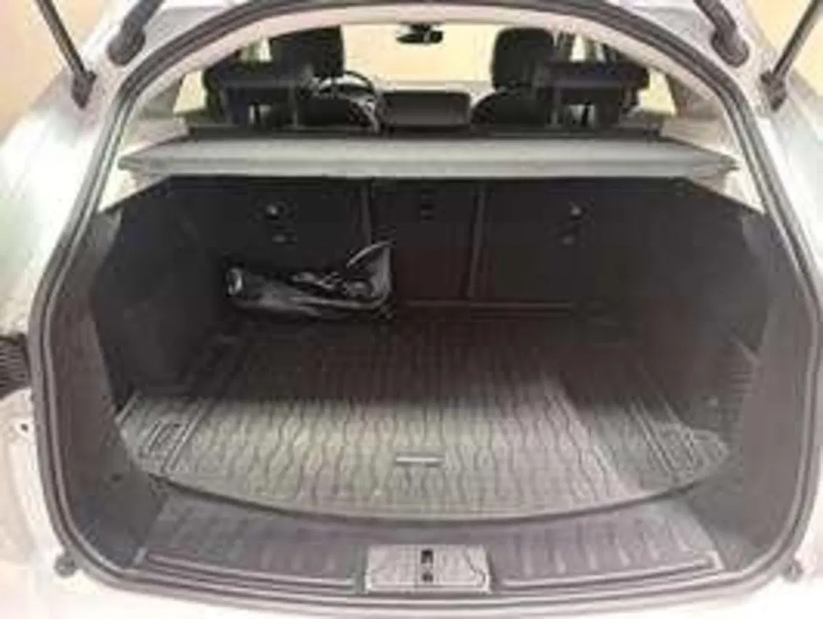 Jaguar E-Pace usata a Varese (13)