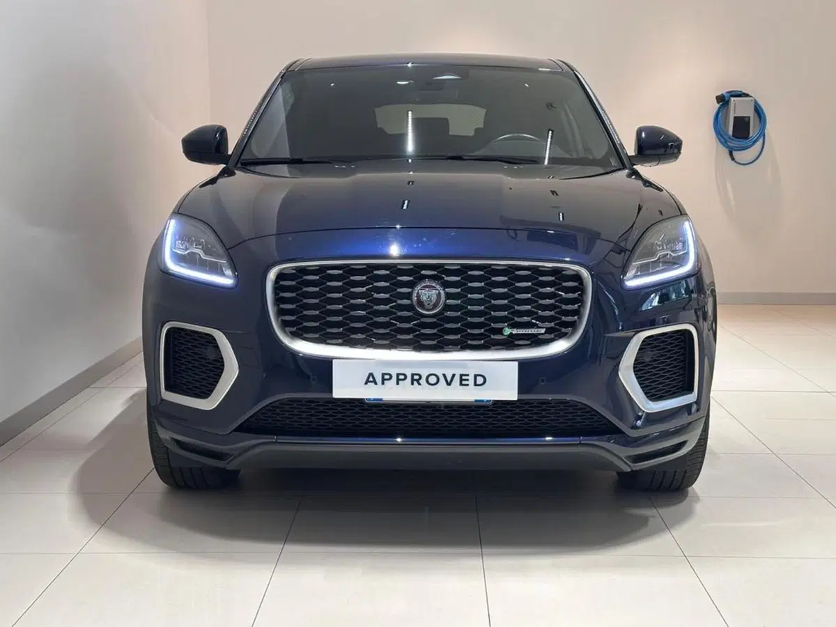 Jaguar E-Pace usata a Varese (6)