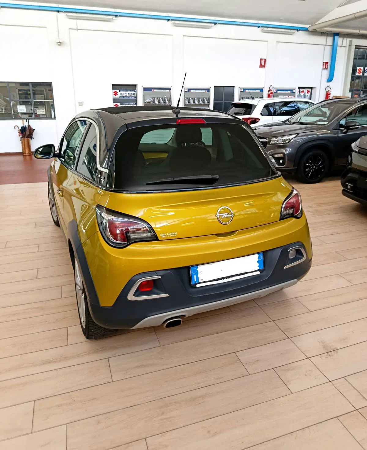 Opel Adam usata a Lecco (7)