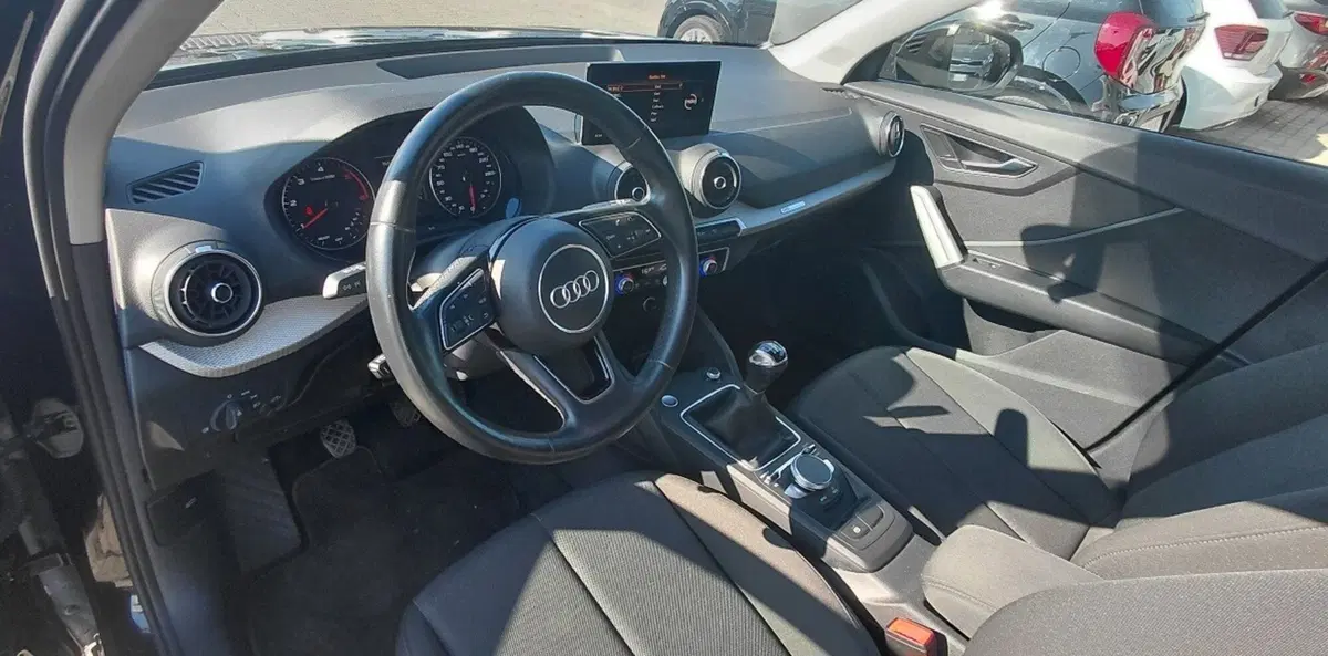 Audi Q2 usata a Cosenza (8)