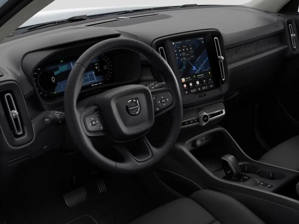 Volvo XC40 nuova a Napoli (5)