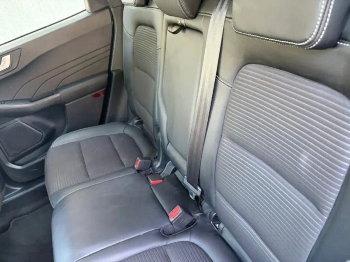 Ford Kuga usata a Lodi (13)