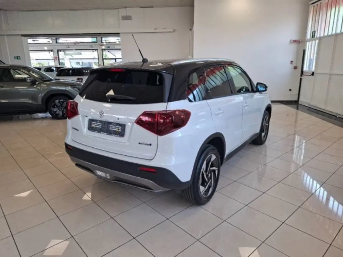 Suzuki Vitara nuova a Reggio Emilia (5)