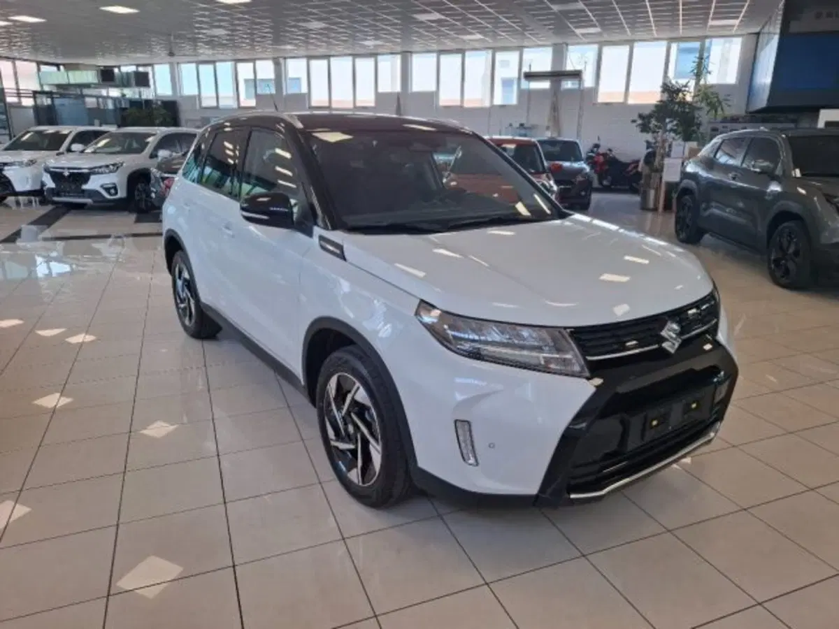 Suzuki Vitara nuova a Reggio Emilia (7)