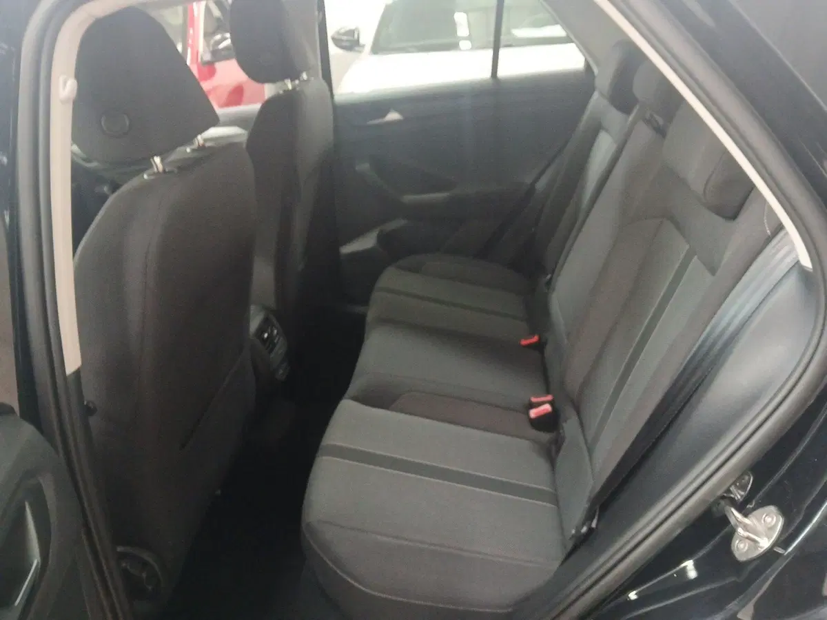 Volkswagen T-Roc usata a Lecce (13)