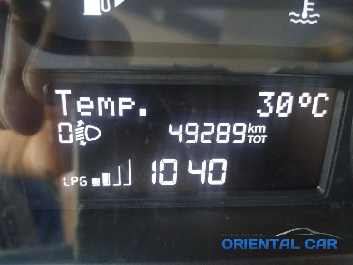 Lancia Ypsilon usata a La Spezia (2)