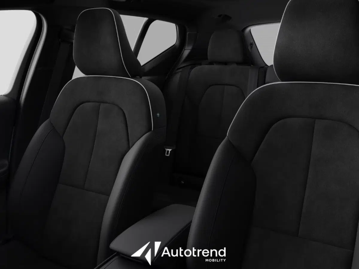 Volvo XC40 usata a Bari (11)