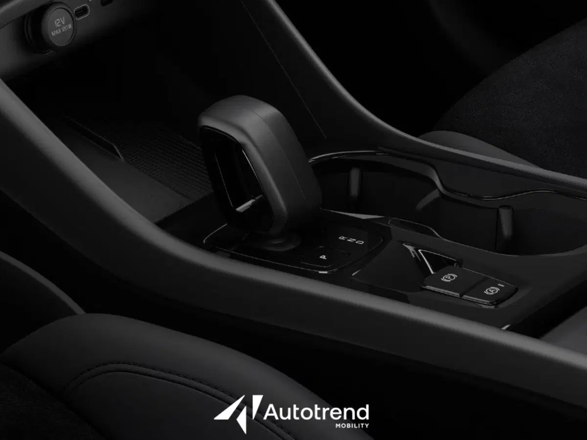 Volvo XC40 usata a Bari (14)