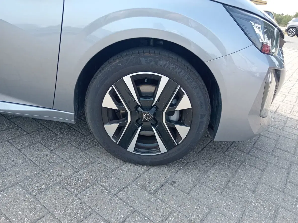 Peugeot 208 usata a Alessandria (9)