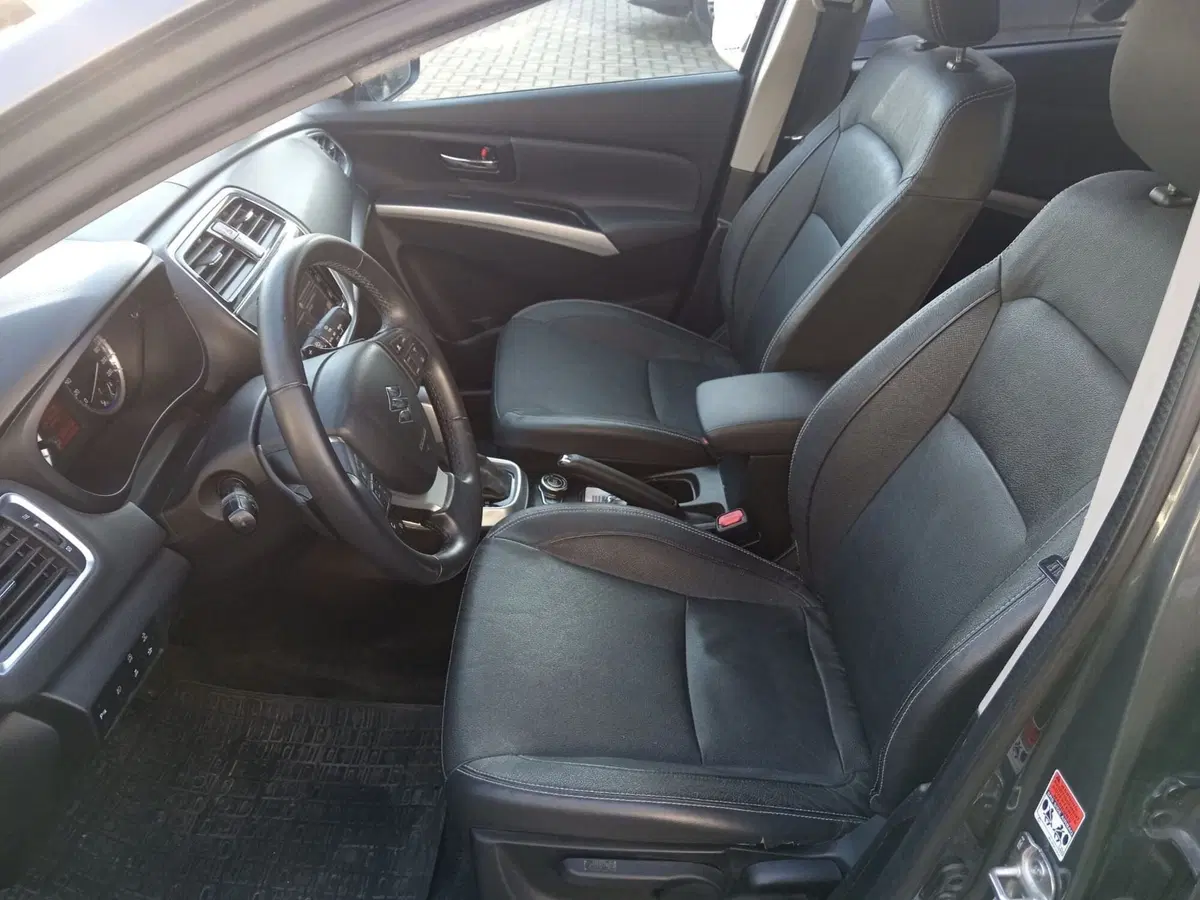 Suzuki S-Cross usata a Alessandria (11)