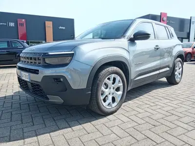 Jeep Avenger 1.2 turbo e-hybrid mhev Altitude fwd 110cv edct6 del 2025 usata a Alessandria