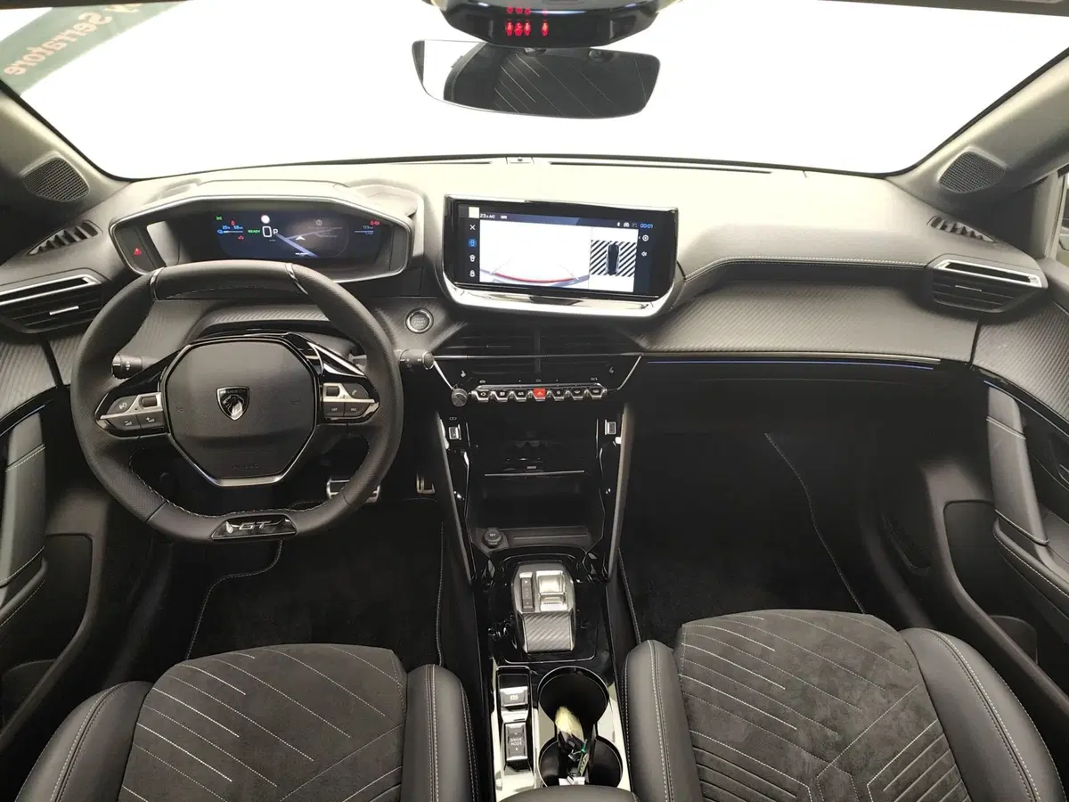 Peugeot 208 nuova a Como (7)