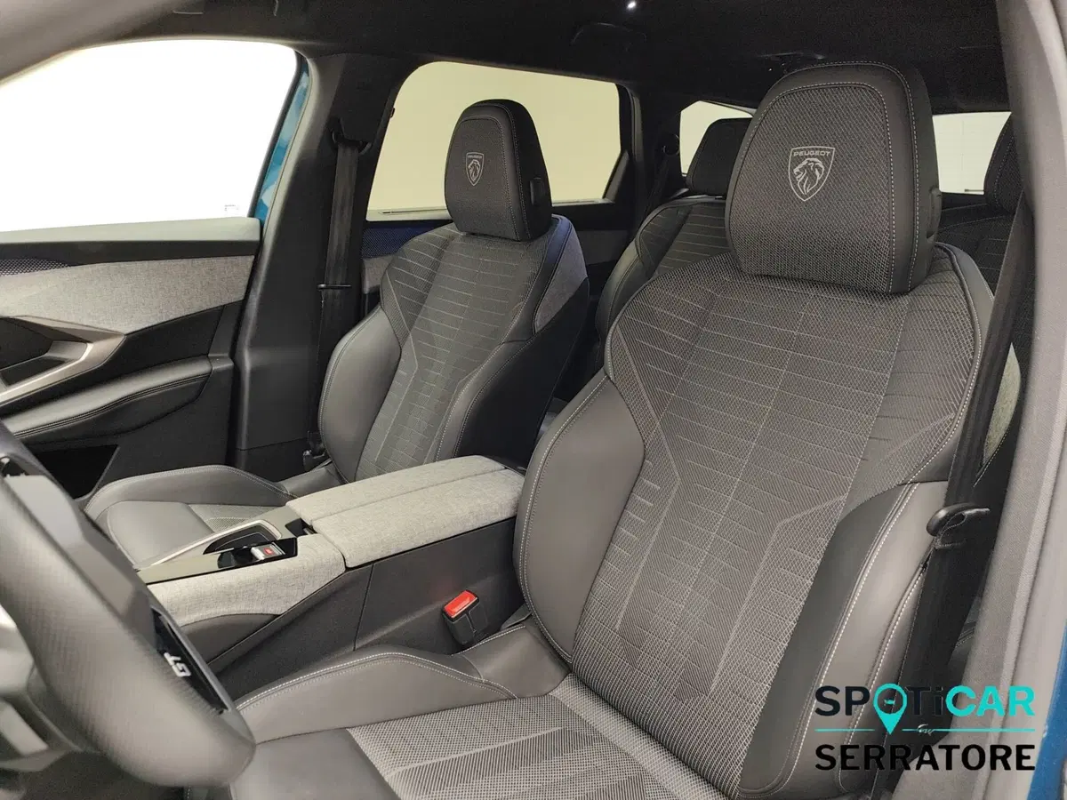 Peugeot 5008 usata a Como (12)
