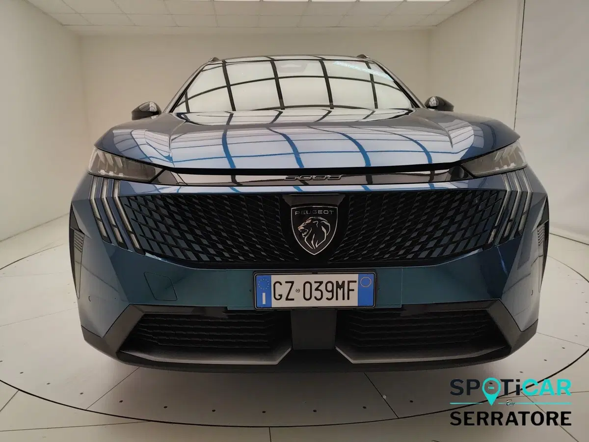 Peugeot 5008 usata a Como (2)