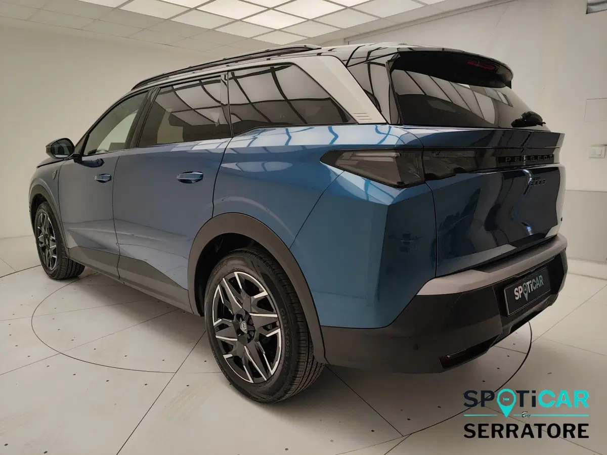 Peugeot 5008 usata a Como (4)