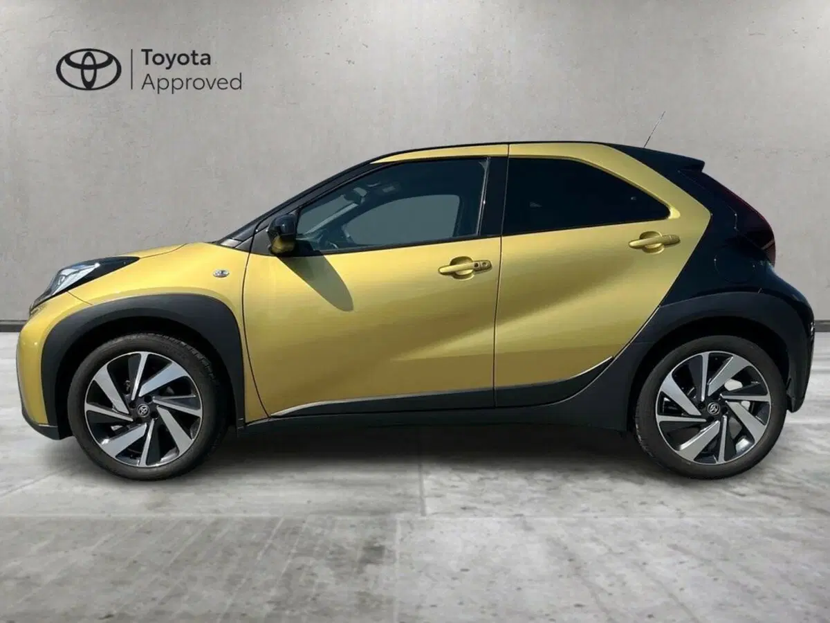 Toyota Aygo X usata a Sondrio (2)