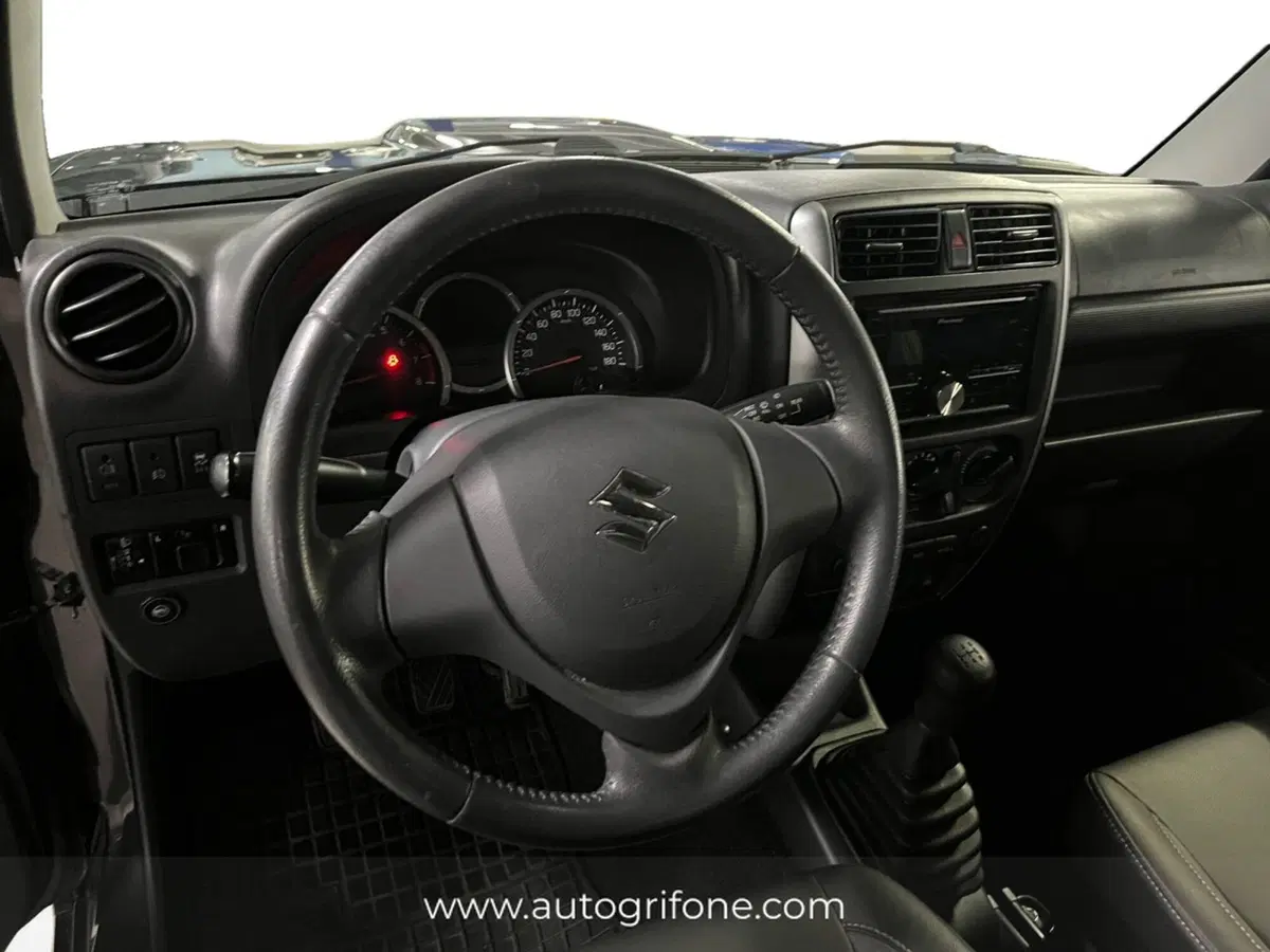 Suzuki Jimny usata a Modena (12)