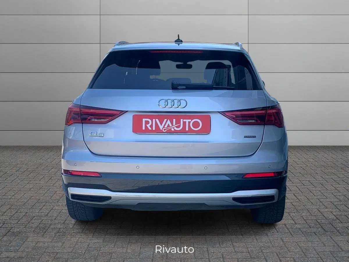 Audi Q3 Sportback usata a Como (11)