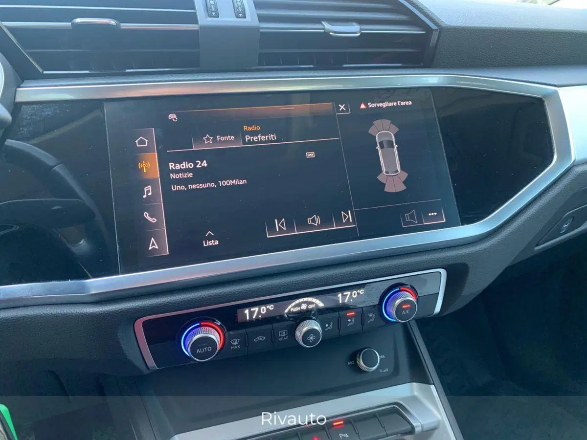 Audi Q3 Sportback usata a Como (9)